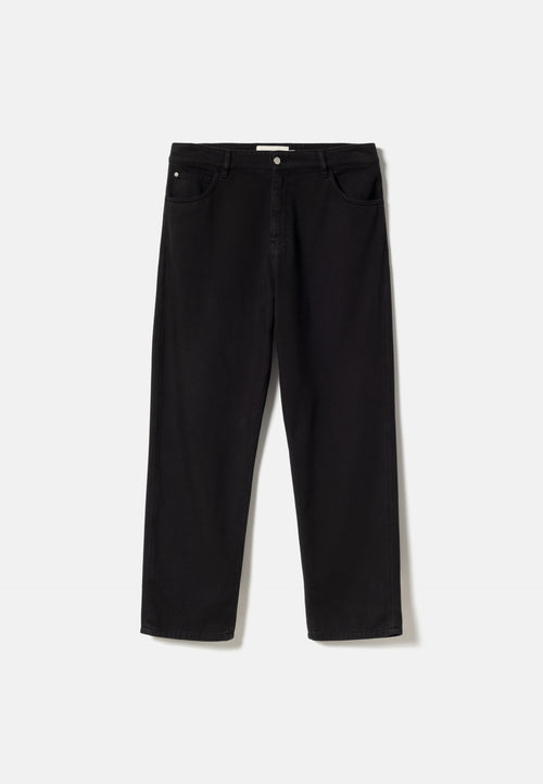 Garment-dyed tapered jeans black