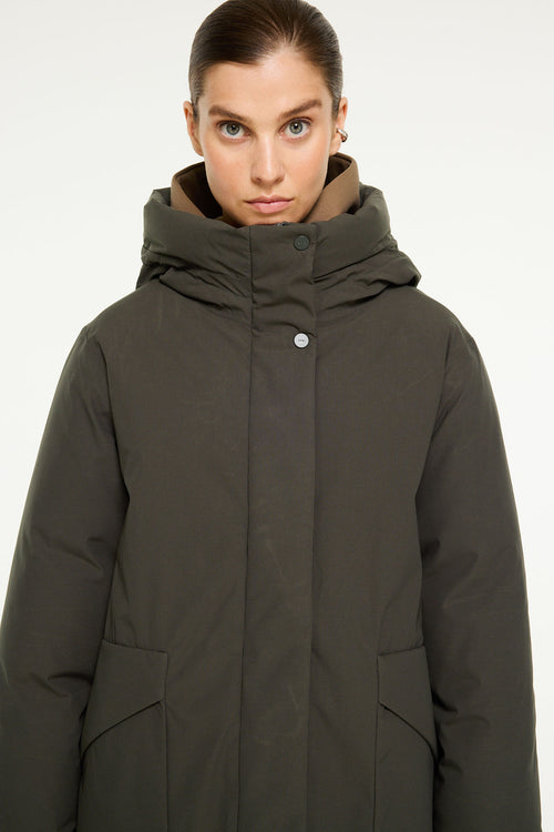 Naila deep olive