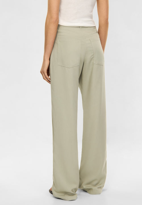 Neela silver green