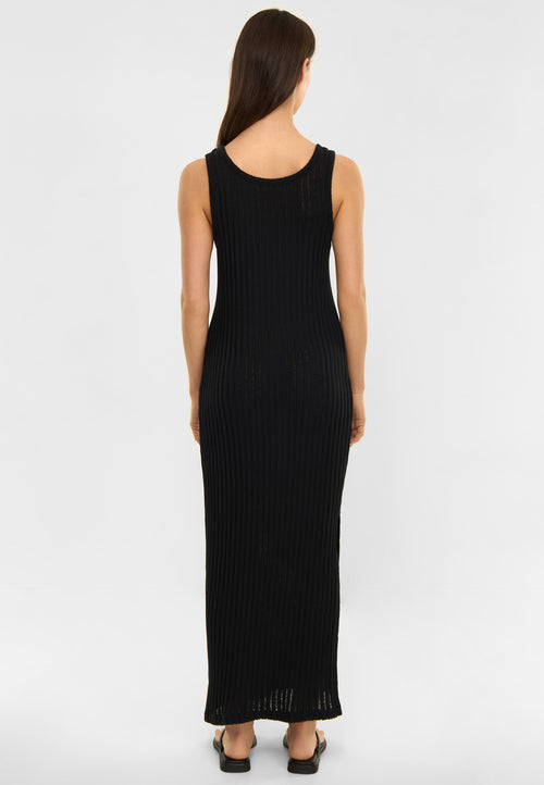 Ninvie black